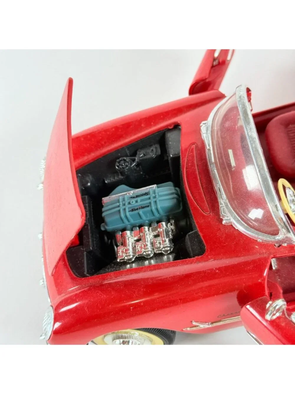 Mira Solido 1953 Red Chevrolet Corvette Convertible 1:18 Diecast